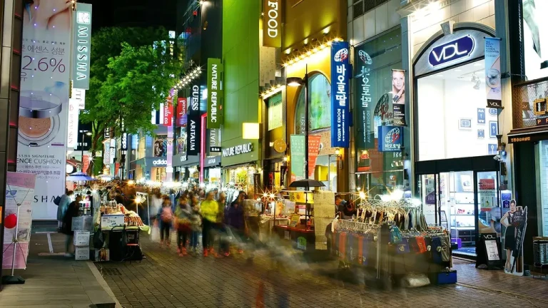 south-korea-seoul-shopping