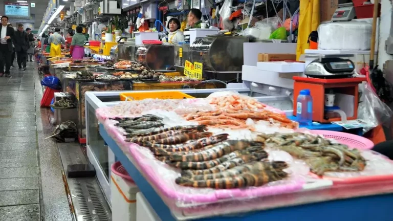 Gijang-Crab-Market