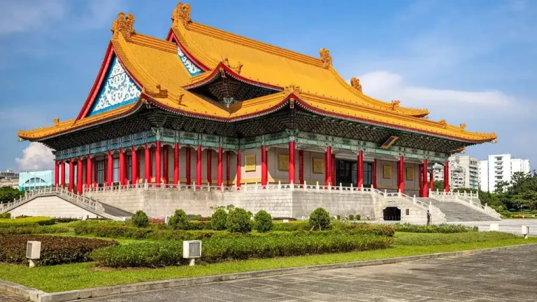 Chiang-Kai-shek-Memorial-Hall