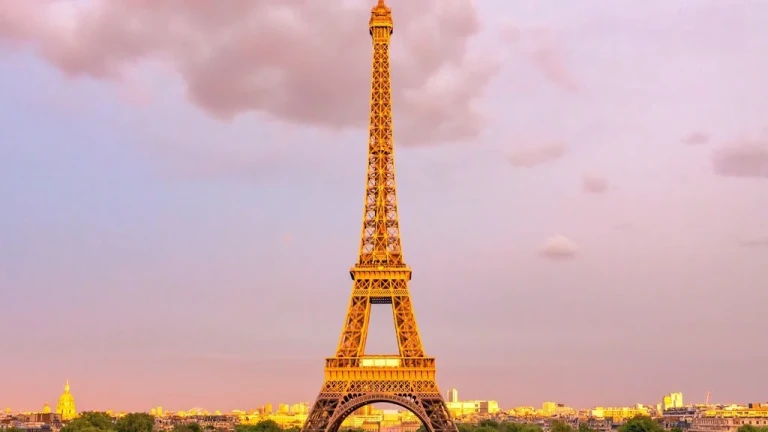 Eiffel-Tower-1