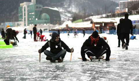 8D Korea Winter Fun + Ice Fishing (Hwacheon Ice Festival)
